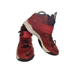 Nike 653645 Lebron Soldier VIII Youth Size 6Y Red Black Basketball Shoes
